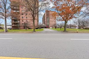 3920 Mystic Valley Pkwy, Medford, MA 02155 - Photo 36