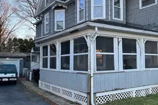 72 Allyn St, Holyoke, MA 01040 - Photo 2