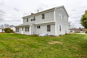 105 Cornhill Rd, Somerset, MA 02725 - Photo 6