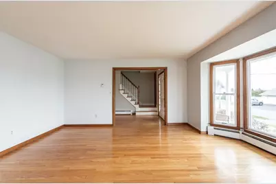 105 Cornhill Rd, Somerset, MA 02725 - Photo 8