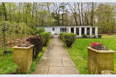 84 Forest Rd, Salisbury, MA 01952 - Photo 2