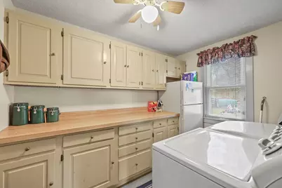 34 Goodrich St, North Adams, MA 01247 - Photo 20