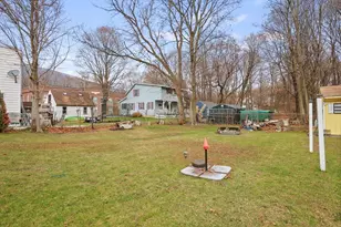 34 Goodrich St, North Adams, MA 01247 - Photo 38