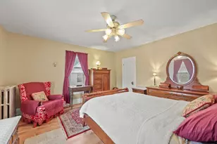 34 Goodrich St, North Adams, MA 01247 - Photo 24