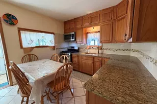 20 Oak Square Ave, Boston, MA 02135 - Photo 8