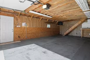 159 Wilder, Swansea, MA 02777 - Photo 40