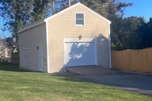 159 Wilder, Swansea, MA 02777 - Photo 4