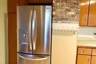 105 Dewolf St, New Bedford, MA 02740 - Photo 12