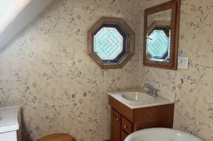 105 Dewolf St, New Bedford, MA 02740 - Photo 16