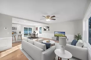 39 Wallace St, Springfield, MA 01119 - Photo 4