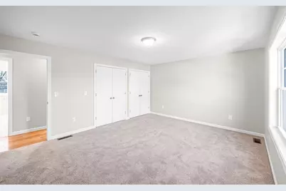 39 Wallace St, Springfield, MA 01119 - Photo 26