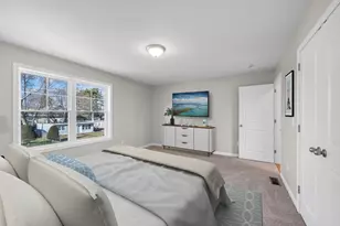 39 Wallace St, Springfield, MA 01119 - Photo 28