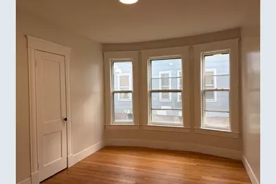 271-273 Pleasant St #271, Holyoke, MA 01040 - Photo 12