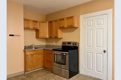 271-273 Pleasant St #271, Holyoke, MA 01040 - Photo 10