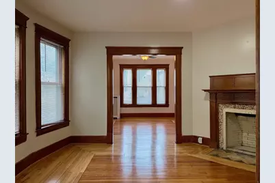 271-273 Pleasant St #271, Holyoke, MA 01040 - Photo 1