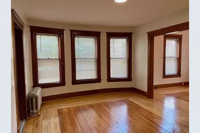 271-273 Pleasant St #271, Holyoke, MA 01040 - Photo 6