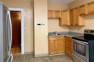 271-273 Pleasant St, Holyoke, MA 01040 - Photo 8