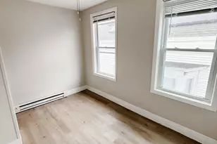 32 Wamesit St, Lowell, MA 01852 - Photo 8