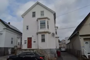 32 Wamesit St, Lowell, MA 01852 - Photo 4