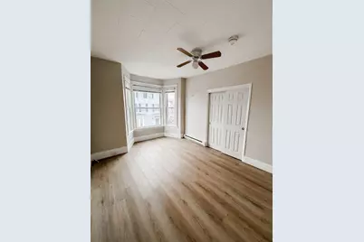 32 Wamesit St #3, Lowell, MA 01852 - Photo 2