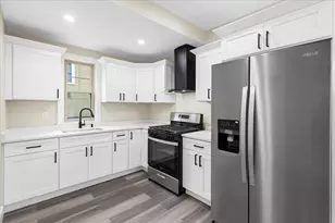 123 Bay St, Springfield, MA 01109 - Photo 10