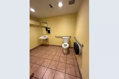 695 Main St, Holden, MA 01520 - Photo 16