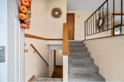 15 Cumberland St, Worcester, MA 01606 - Photo 2