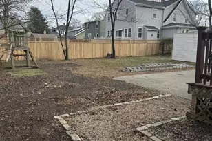 78 Summer St, Weymouth, MA 02188 - Photo 2