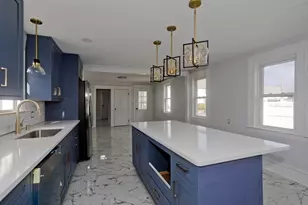 19 Church St, Agawam, MA 01001 - Photo 10