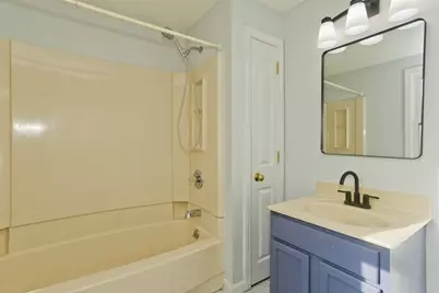 19 Church St, Agawam, MA 01001 - Photo 28