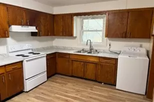 54 High St, Barre, MA 01005 - Photo 8