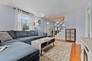 57 Glenwood St, North Andover, MA 01845 - Photo 8