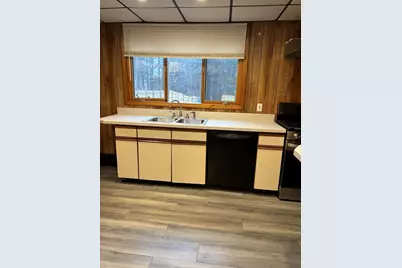 96 Summit St Unit 1 #1, Rockland, MA 02370 - Photo 2