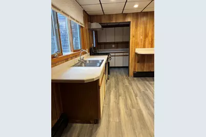 96 Summit St Unit 1 #1, Rockland, MA 02370 - Photo 4