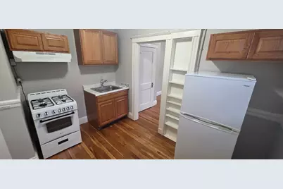 38 Estes St #12, Lynn, MA 01902 - Photo 4