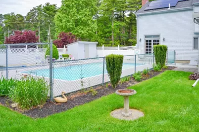 110 Mayflower Ridge Dr, Wareham, MA 02571 - Photo 8