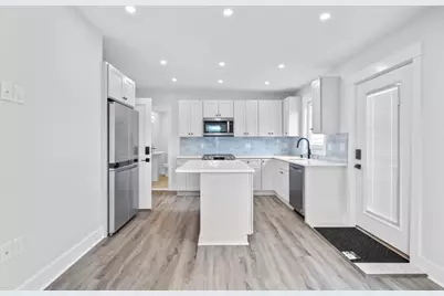 6 Garfield #4, Revere, MA 02151 - Photo 2