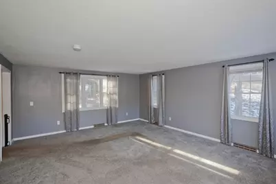 37 Middlebrook Dr, Springfield, MA 01129 - Photo 16