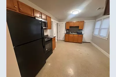 383 Newbury Street #2nd, Springfield, MA 01104 - Photo 4