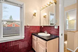 1003 Chestnut St, Newton, MA 02464 - Photo 10