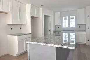 38 Hemlock St, Douglas, MA 01516 - Photo 2