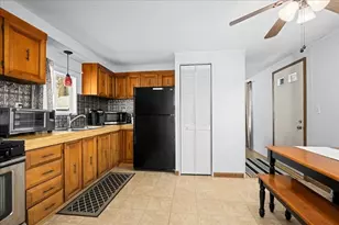 21 Ash Ln, Wales, MA 01081 - Photo 10