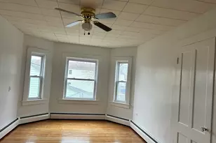 17 Lincoln St, Greenfield, MA 01301 - Photo 6