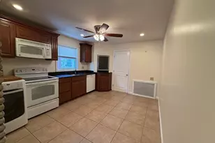 46 Walker St, Somerville, MA 02144 - Photo 4