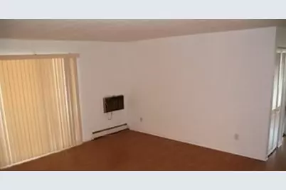 10 Skyline Dr #5, Braintree, MA 02184 - Photo 2