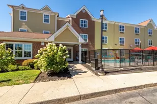 20 International Pl, Tewksbury, MA 01876 - Photo 4