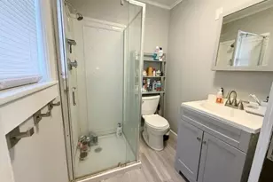 118 Elm St, Amesbury, MA 01913 - Photo 4