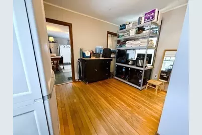 118 Elm St, Amesbury, MA 01913 - Photo 8