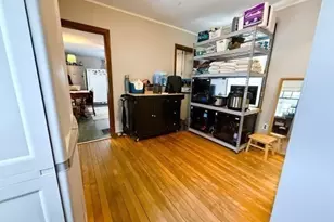 118 Elm St, Amesbury, MA 01913 - Photo 8