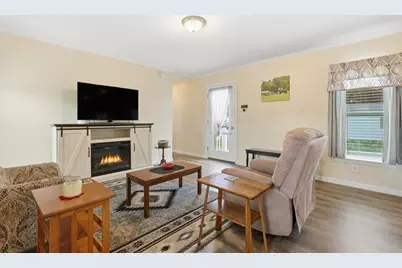 7 1st Ave, Westfield, MA 01085 - Photo 10